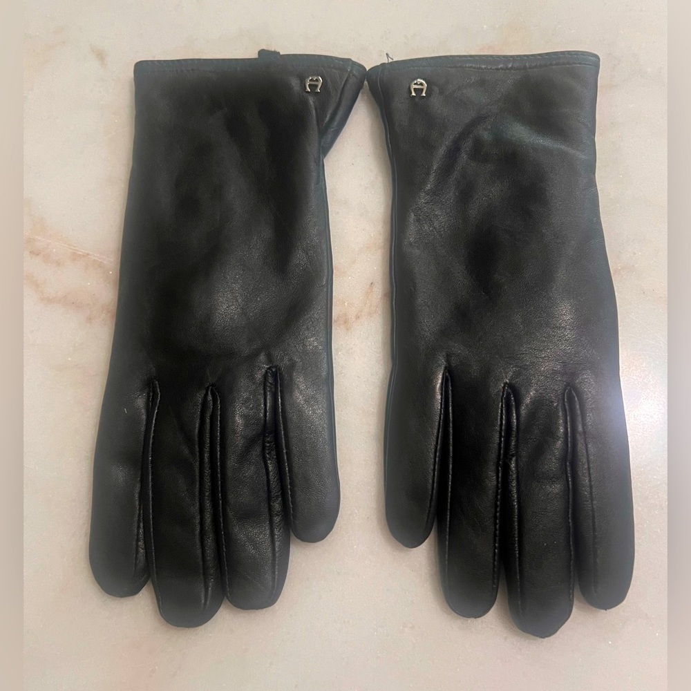 Etienne Aigner Black Leather Driving Gloves Thinsulate Size L Women’s